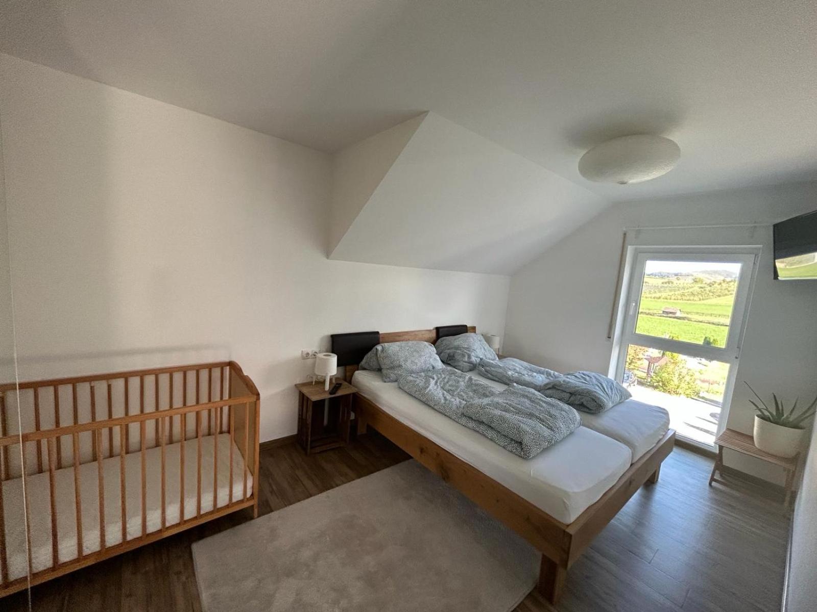 3 Zimmer Neubauwohnung In Der Schwaebischen Toskana Löwenstein Eksteriør bilde